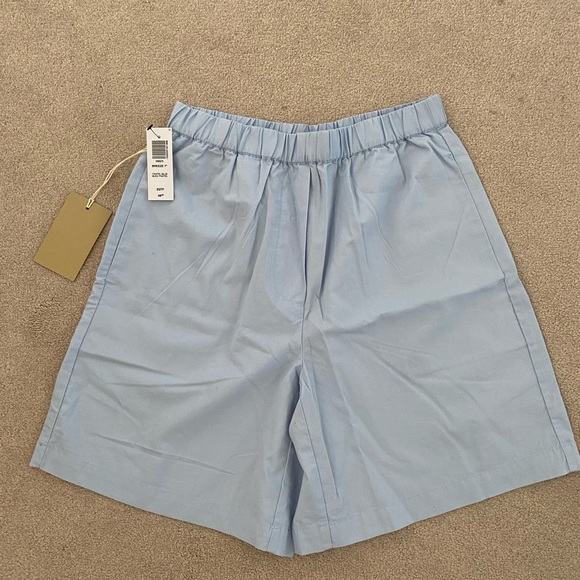 ARITZIA Blue Breeze Short Size XS - Picture 1 of 3